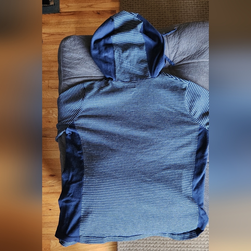 Duluth Trading Co lightweight sweatshirt - Picture 4 of 6